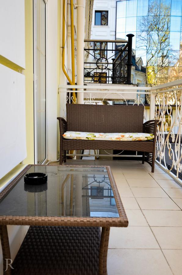 אודסה Hotel Maman מראה חיצוני תמונה